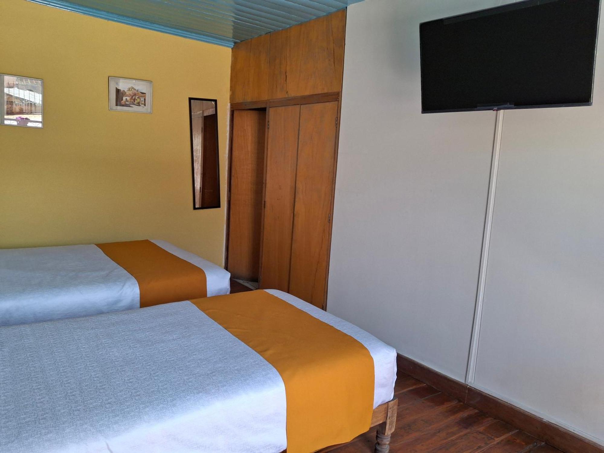 Hostal Lluvia De Oro アレキパ エクステリア 写真